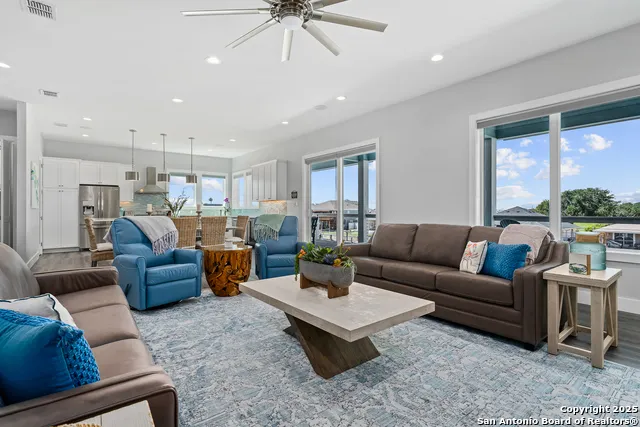 107 Windjammer Rockport, TX 78382