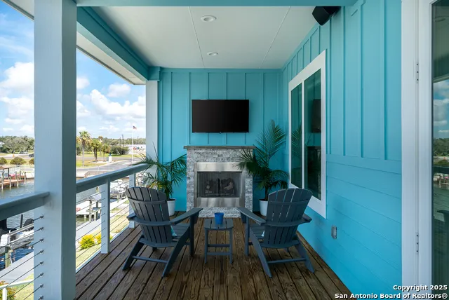107 Windjammer Rockport, TX 78382