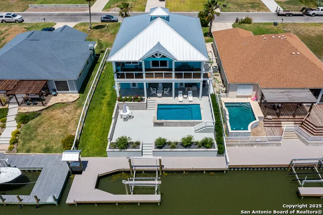 107 Windjammer Rockport, TX 78382