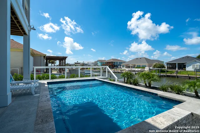 107 Windjammer Rockport, TX 78382