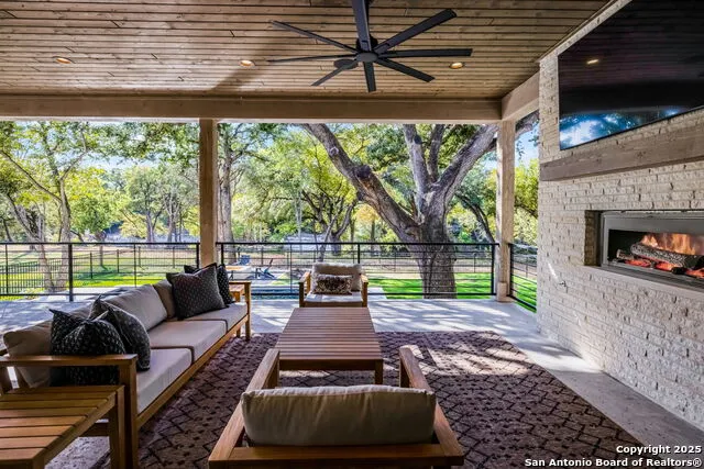 232 Riverfront New Braunfels, TX 78132