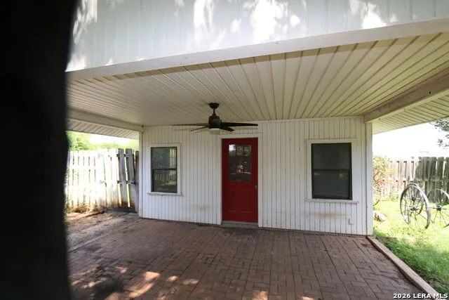 115 Country Lane Castroville, TX 78009