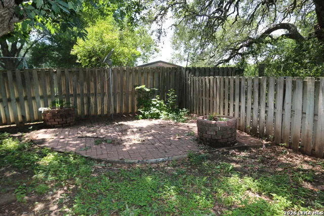 115 Country Lane Castroville, TX 78009