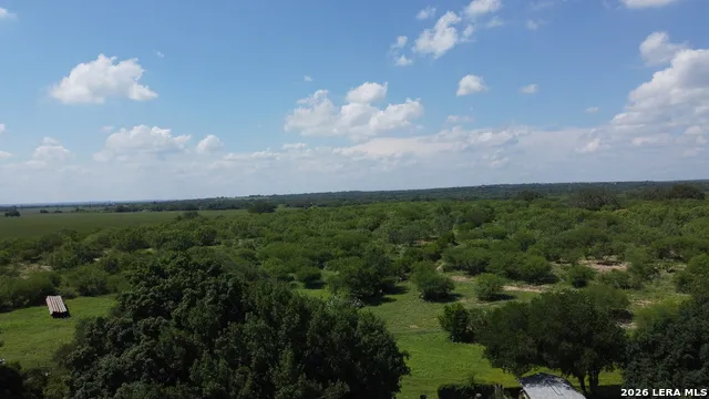 115 Country Lane Castroville, TX 78009