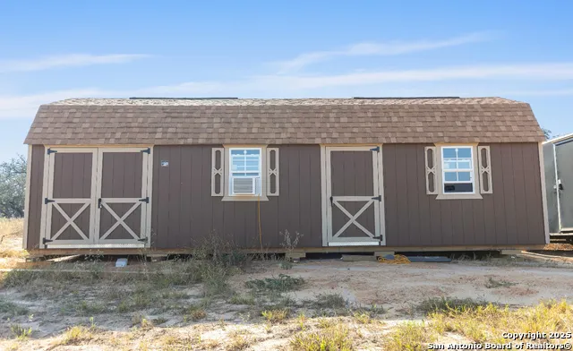 345 PR Two A Ln Poteet, TX 78065