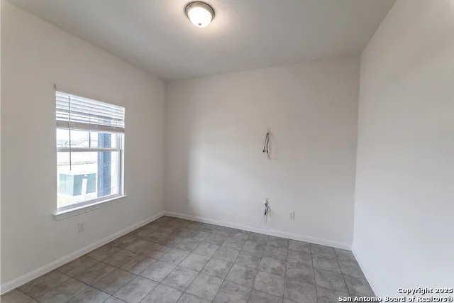 117 Lina Way Seguin, TX 78155