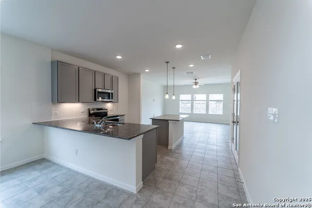 117 Lina Way Seguin, TX 78155