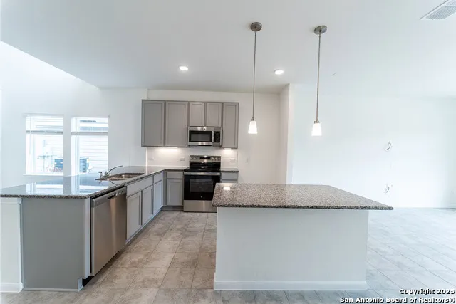 117 Lina Way Seguin, TX 78155