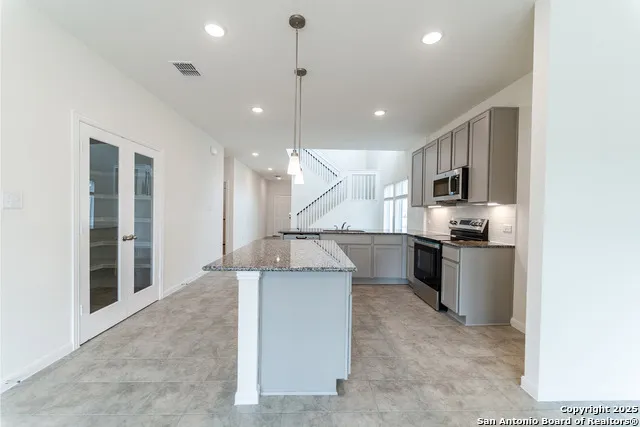 117 Lina Way Seguin, TX 78155