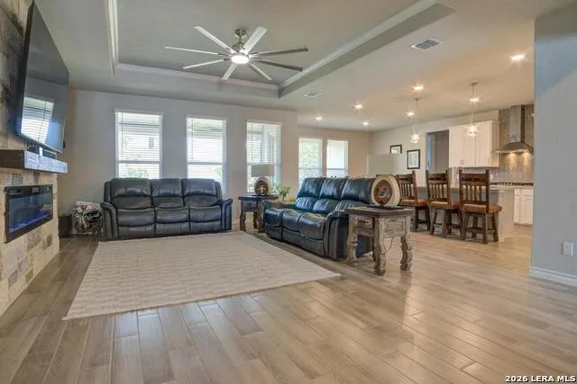 237 Bryant Park Castroville, TX 78009