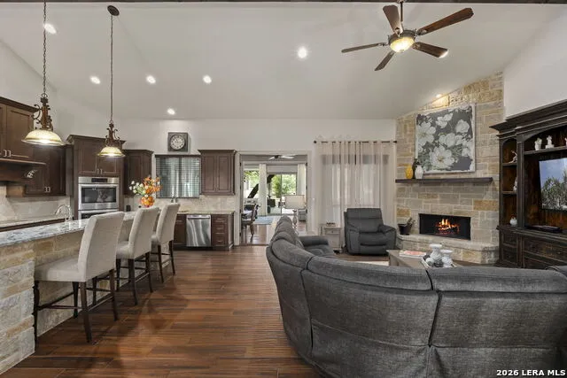 1408 Olivastro New Braunfels, TX 78132