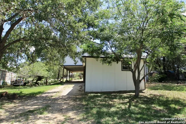 23127 OPPORTUNITY DR Elmendorf, TX 78112