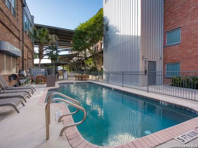 1339 S Flores #103 San Antonio, TX 78204