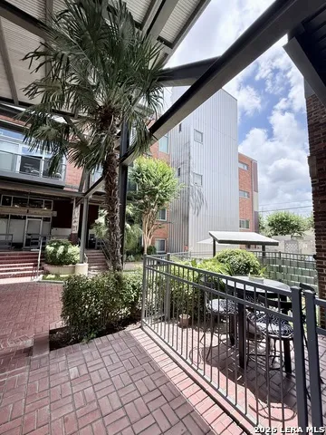 1339 S Flores #103 San Antonio, TX 78204