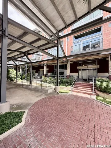 1339 S Flores #103 San Antonio, TX 78204