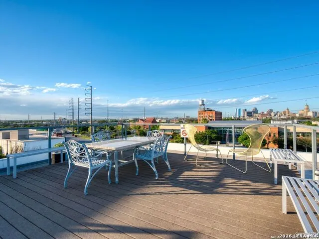 1339 S Flores #103 San Antonio, TX 78204