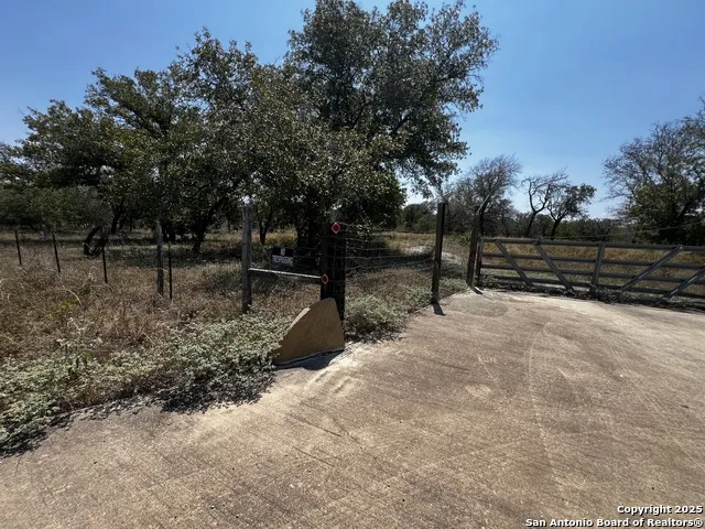 TBD, LOT 17 Woodland Hills Poteet, TX 78065