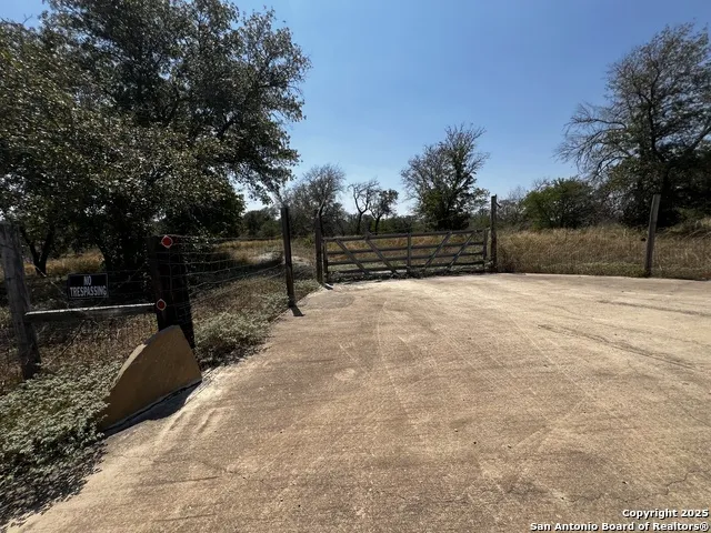 TBD, LOT 17 Woodland Hills Poteet, TX 78065