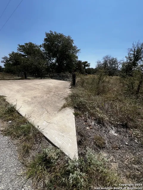 TBD, LOT 17 Woodland Hills Poteet, TX 78065