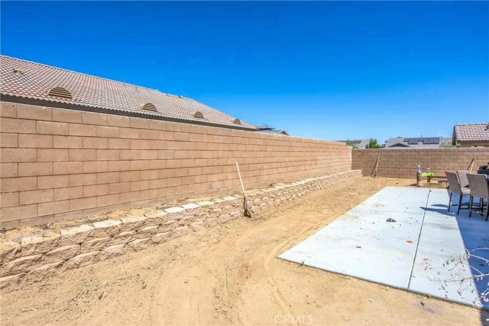 13256 Trail Ridge Victorville, CA 92395