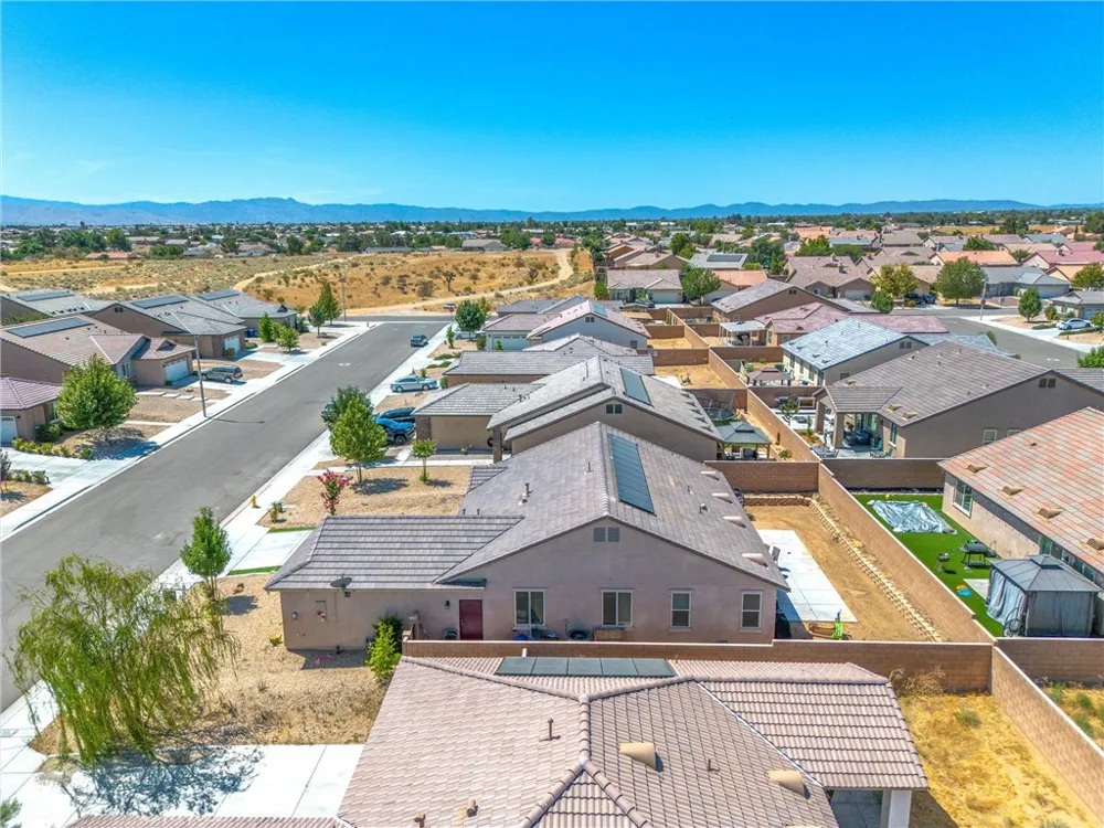 13256 Trail Ridge Victorville, CA 92395