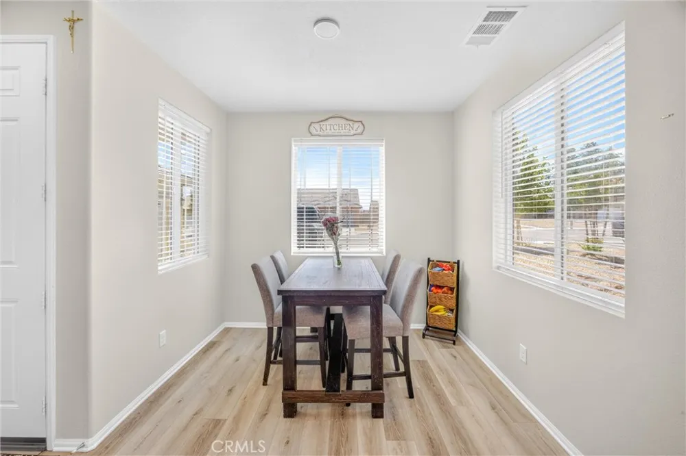 13256 Trail Ridge Victorville, CA 92395