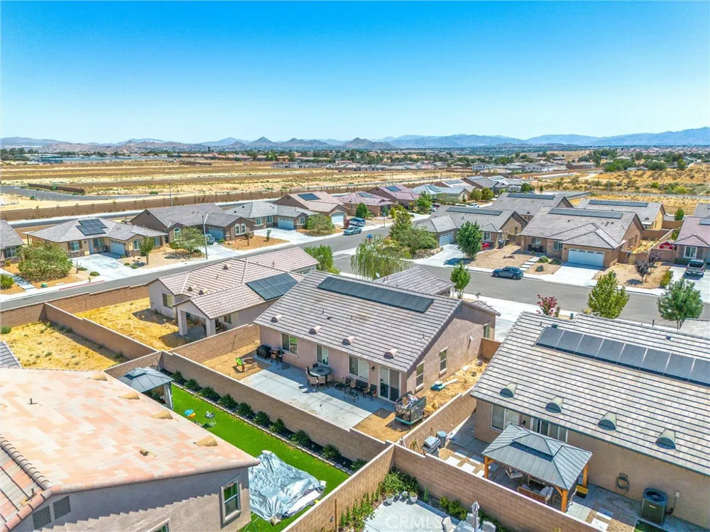 13256 Trail Ridge Victorville, CA 92395