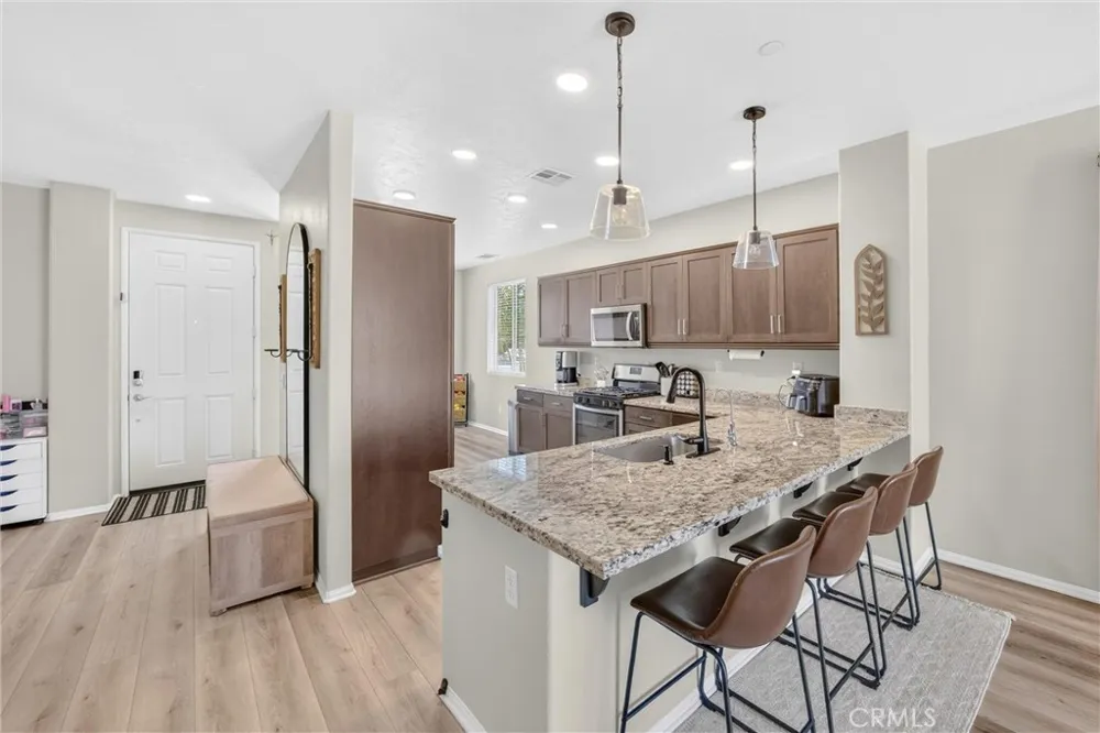 13256 Trail Ridge Victorville, CA 92395