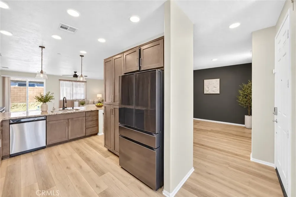 13256 Trail Ridge Victorville, CA 92395