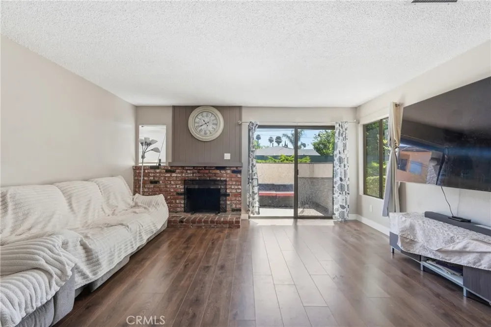 8340 Penfield Ave #35 Winnetka, CA 91306