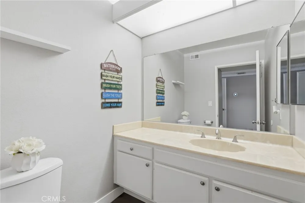 8340 Penfield Ave #35 Winnetka, CA 91306