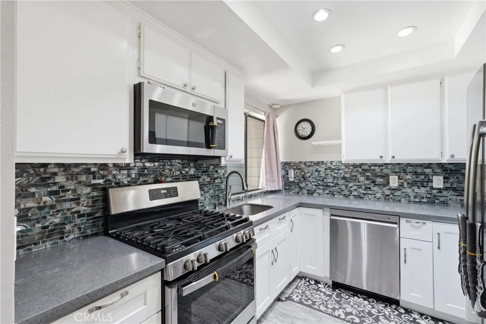 8340 Penfield Ave #35 Winnetka, CA 91306