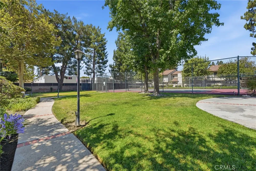 8340 Penfield Ave #35 Winnetka, CA 91306