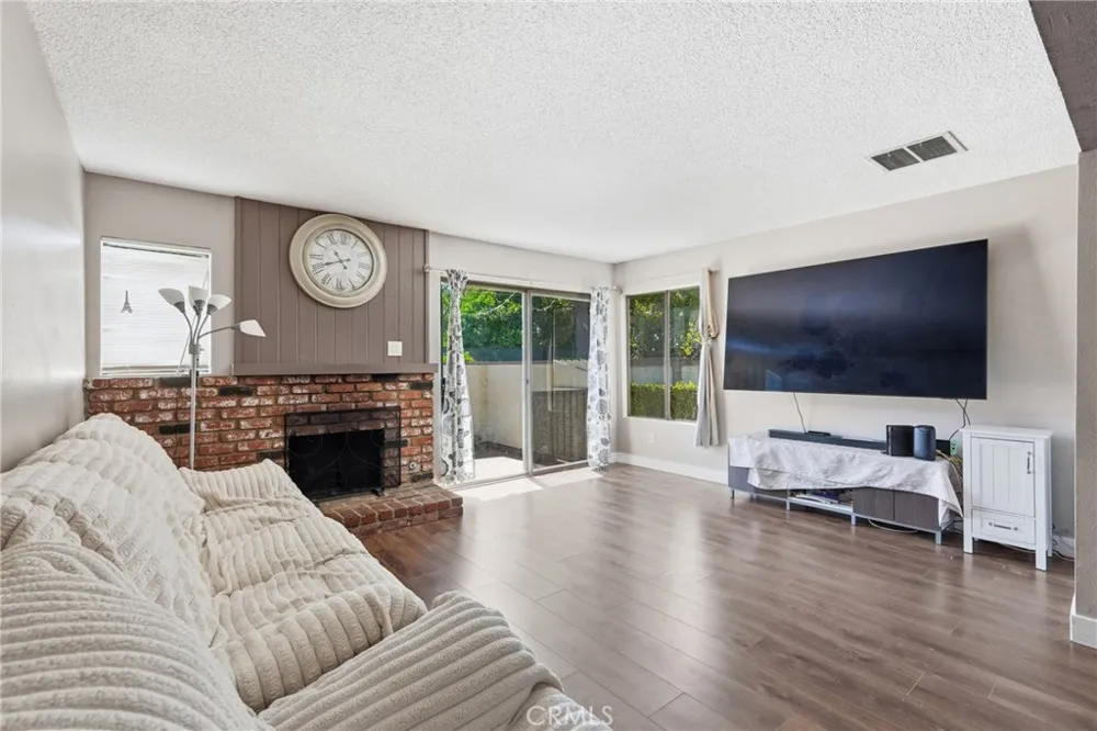 8340 Penfield Ave #35 Winnetka, CA 91306