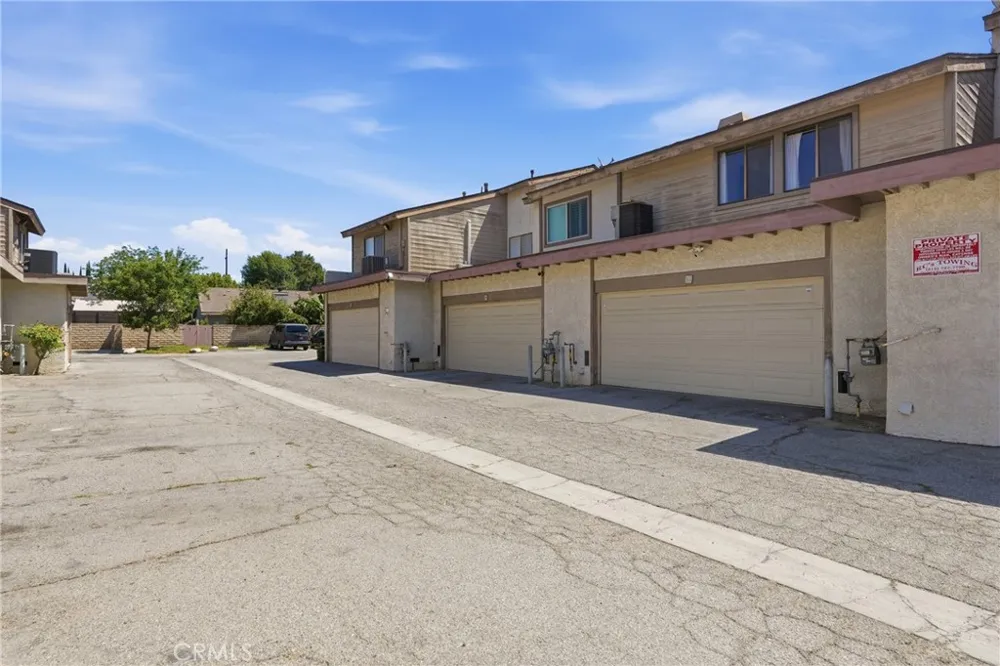 8340 Penfield Ave #35 Winnetka, CA 91306