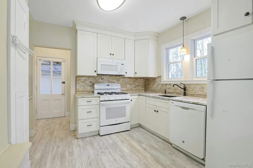 46 MILE ROAD Montebello, NY 10901