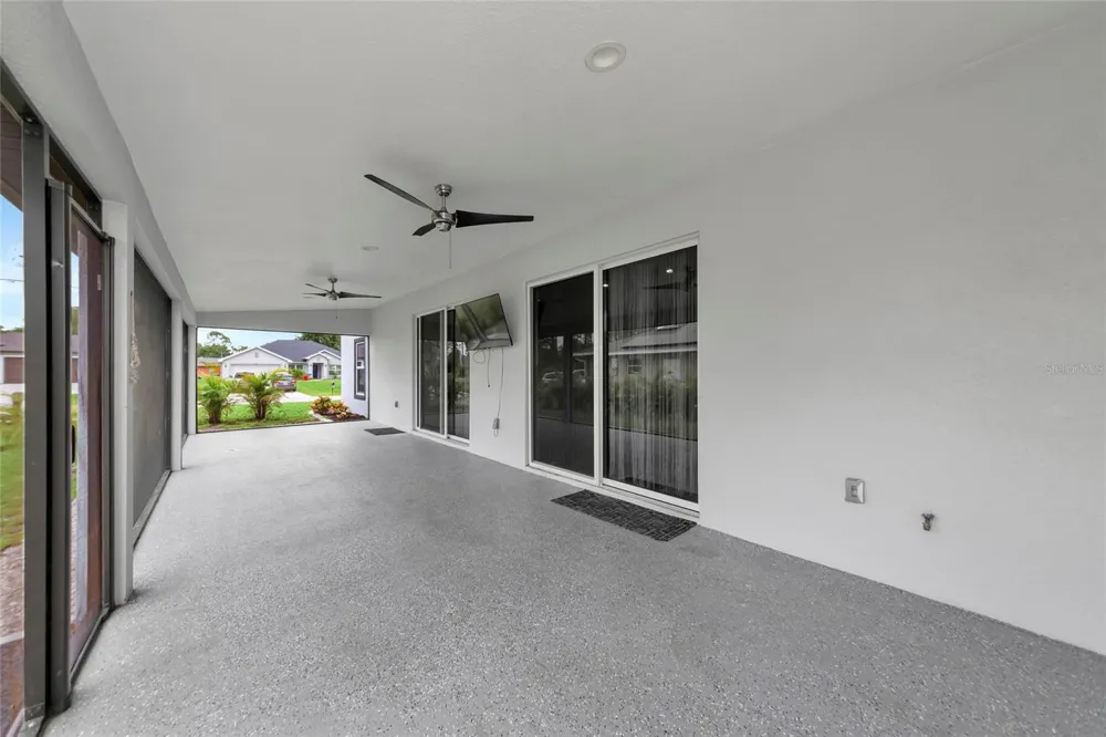 1458 E HALLMARK BOULEVARD North Port, FL 34288