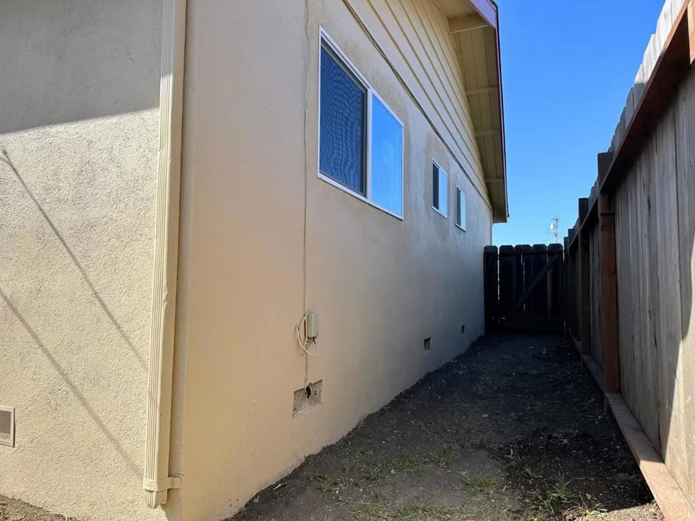 737 Saint Ann Drive Salinas, CA 93901