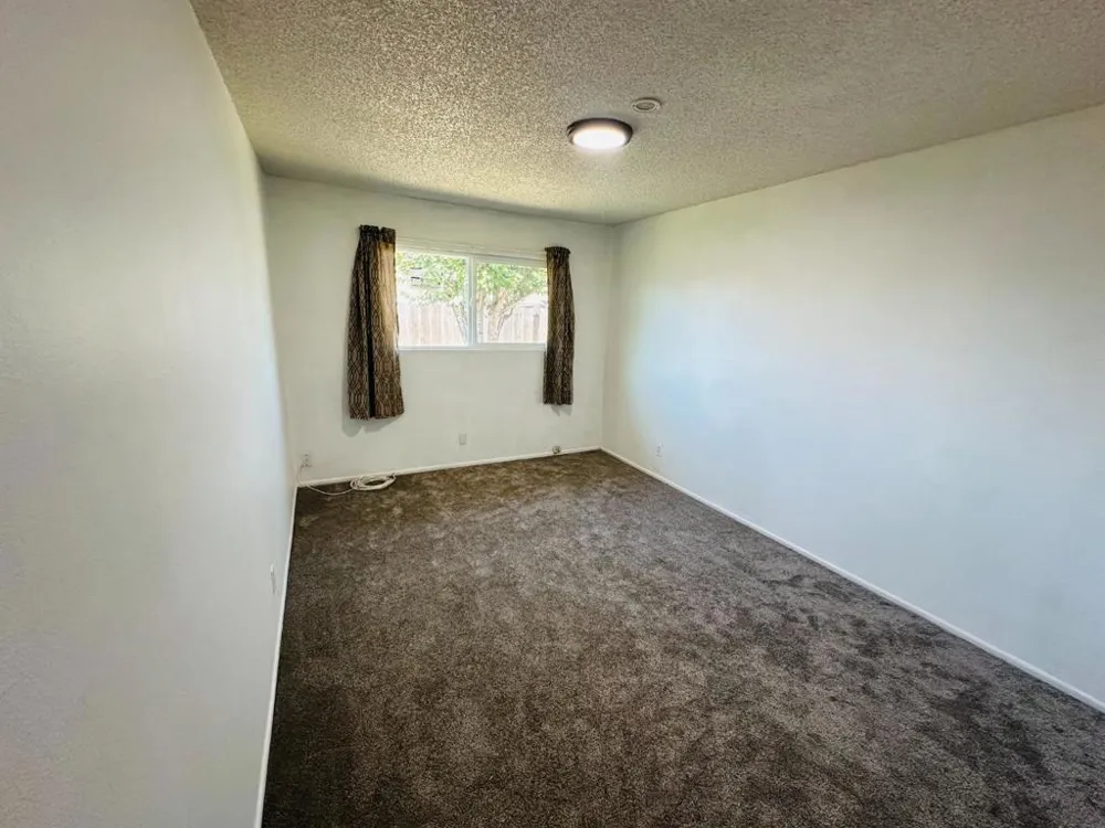 737 Saint Ann Drive Salinas, CA 93901