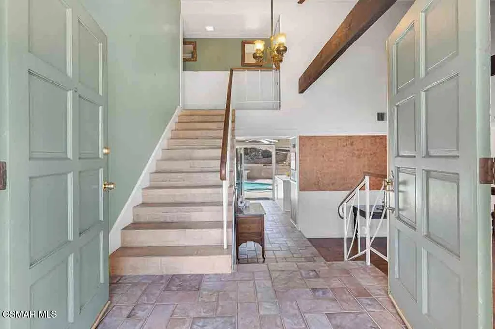 65 Ocatillo Avenue Thousand Oaks, CA 91320