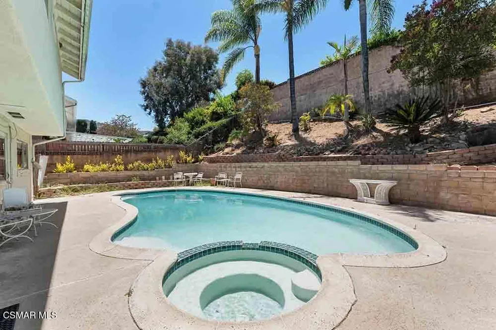65 Ocatillo Avenue Thousand Oaks, CA 91320