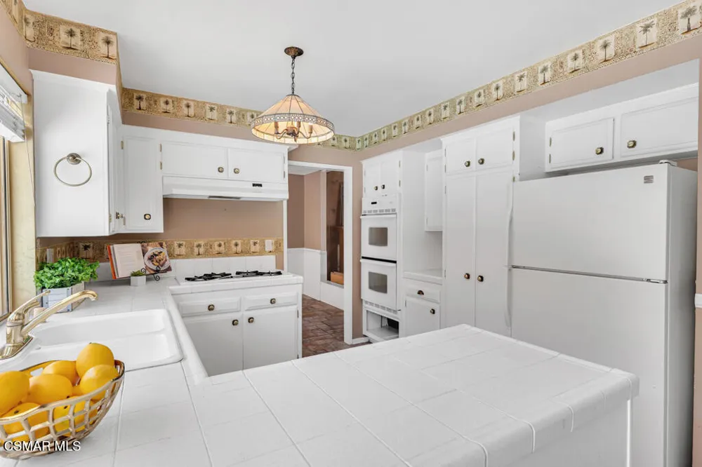 65 Ocatillo Avenue Thousand Oaks, CA 91320