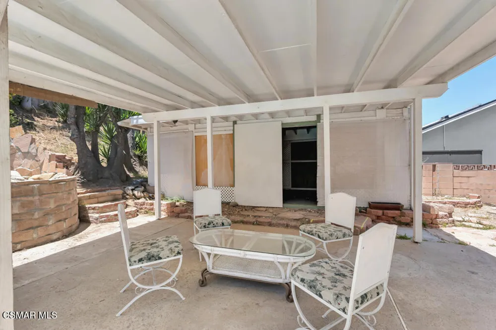 65 Ocatillo Avenue Thousand Oaks, CA 91320
