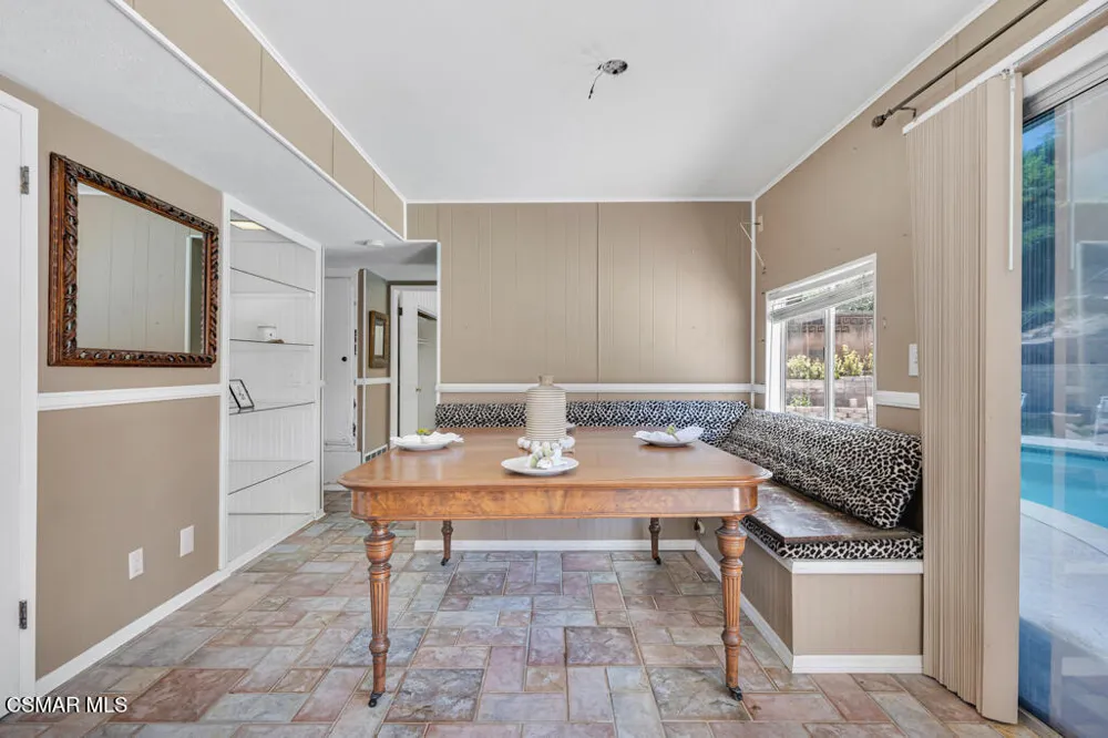 65 Ocatillo Avenue Thousand Oaks, CA 91320