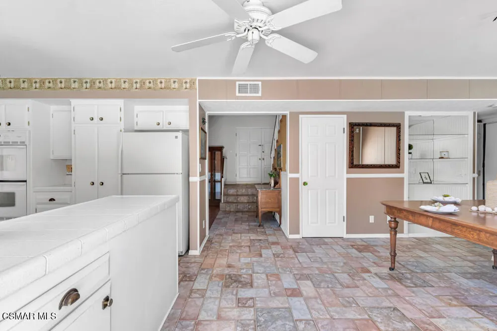 65 Ocatillo Avenue Thousand Oaks, CA 91320
