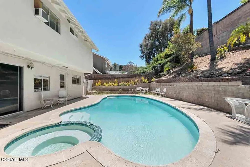 65 Ocatillo Avenue Thousand Oaks, CA 91320