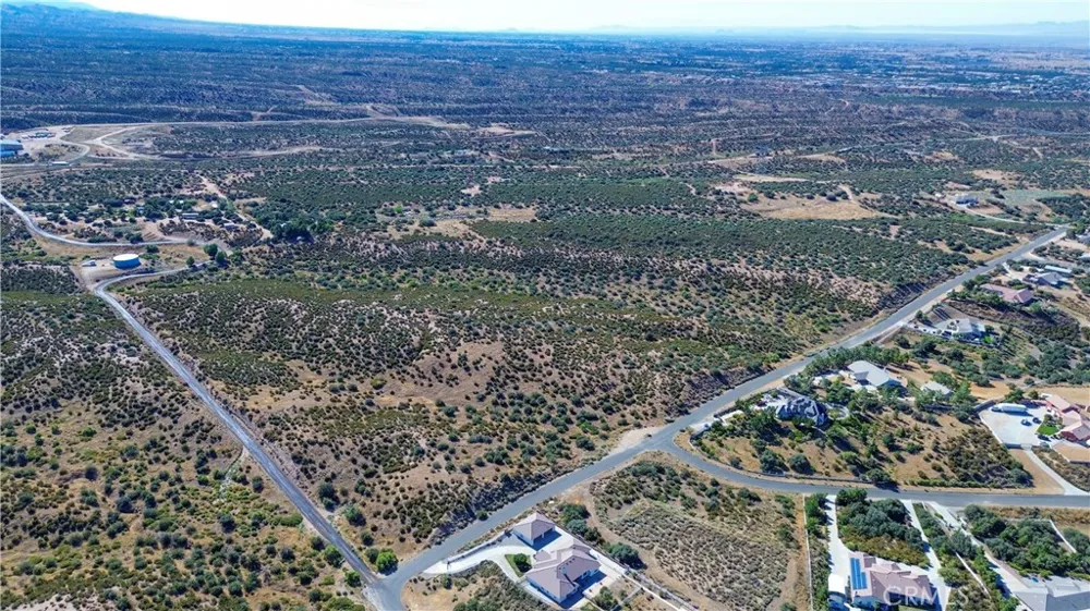 2 Landover Road Oak Hills, CA 92344
