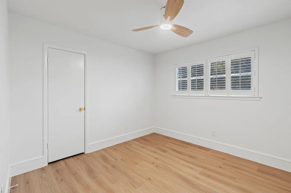 2116 Tamworth Court Bedford, TX 76021