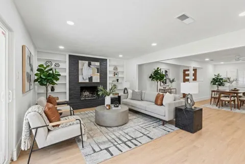 2116 Tamworth Court