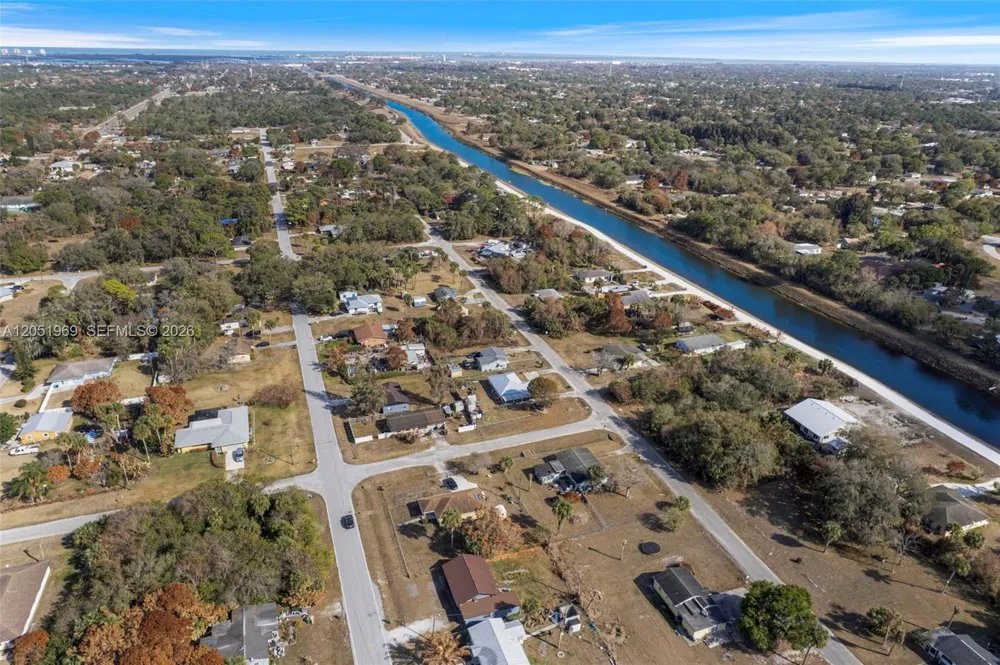Barcelona Ave Fort Pierce, FL 34946